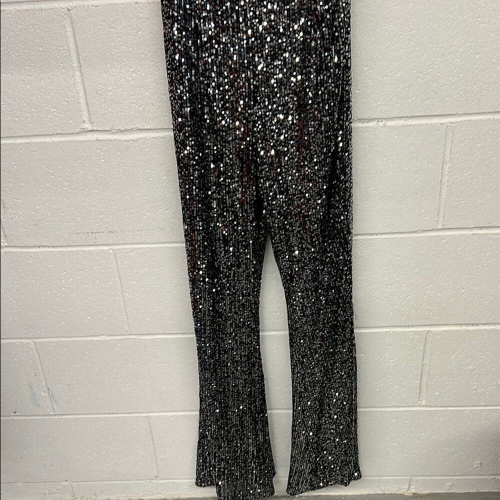 NEW Flat White Size Small Black Silver Sequined Flare Leg One Shoulder Jumpsuit - Picture 5 of 7